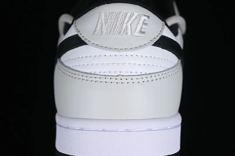 All categories Nk SB Dunk series Nk SB Dunk Low Low-top sneakers Nk Dunk Low Letter Panda Black and gray high street deconstruction SB strap low-top casual sneakers CW1590-100